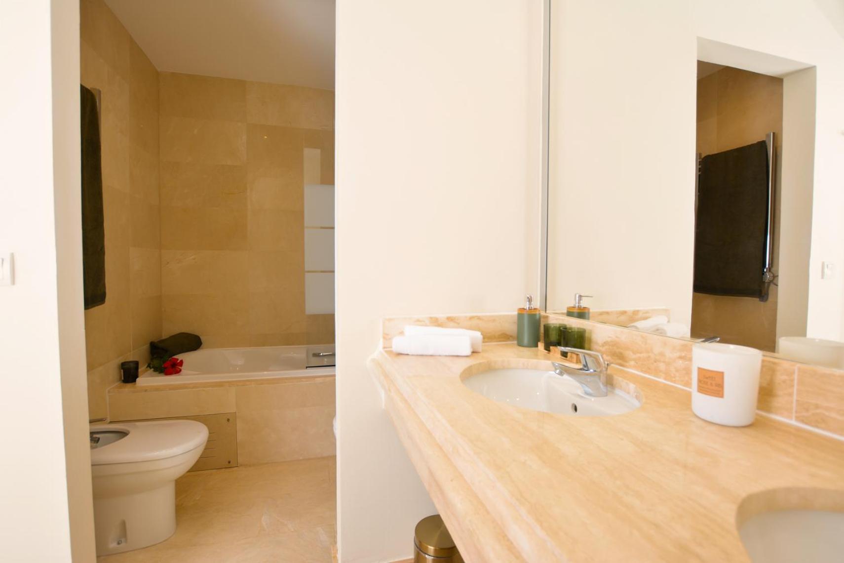 Searenity Apartment *