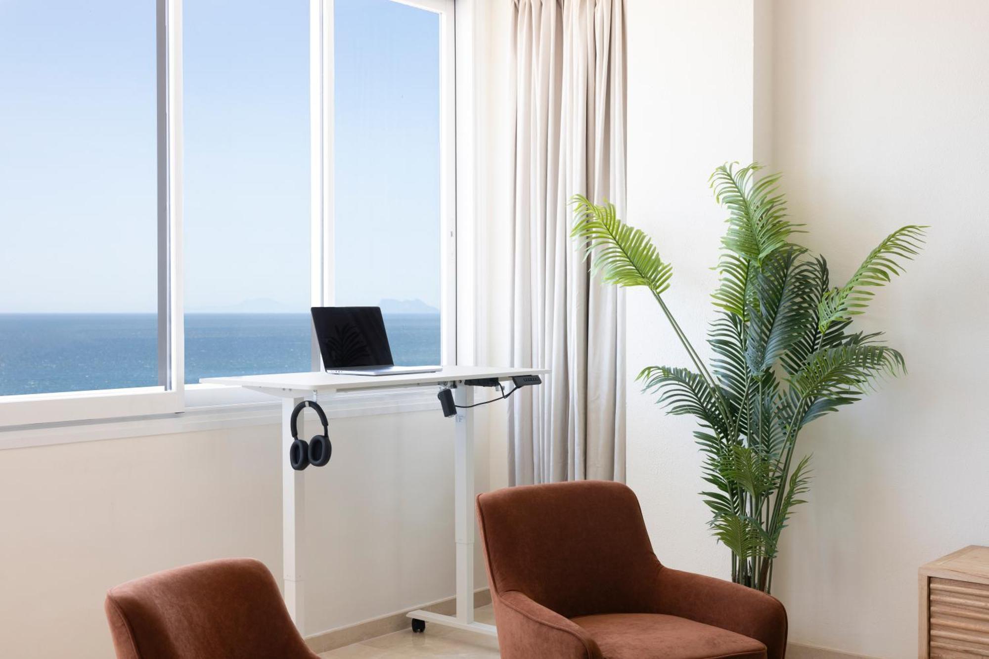 Stunning Marina Seaview Penthouse - Puerto Deportivo * Estepona