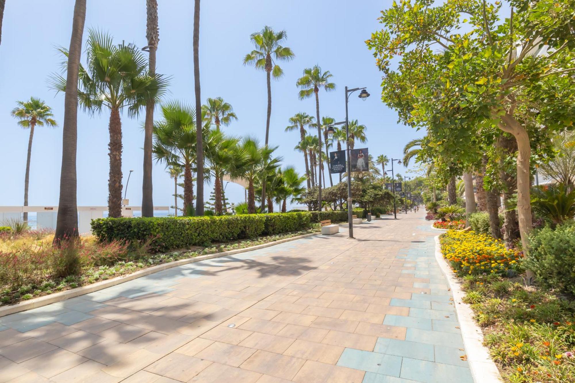 Apartment Downtown Near The - Happy Estepona