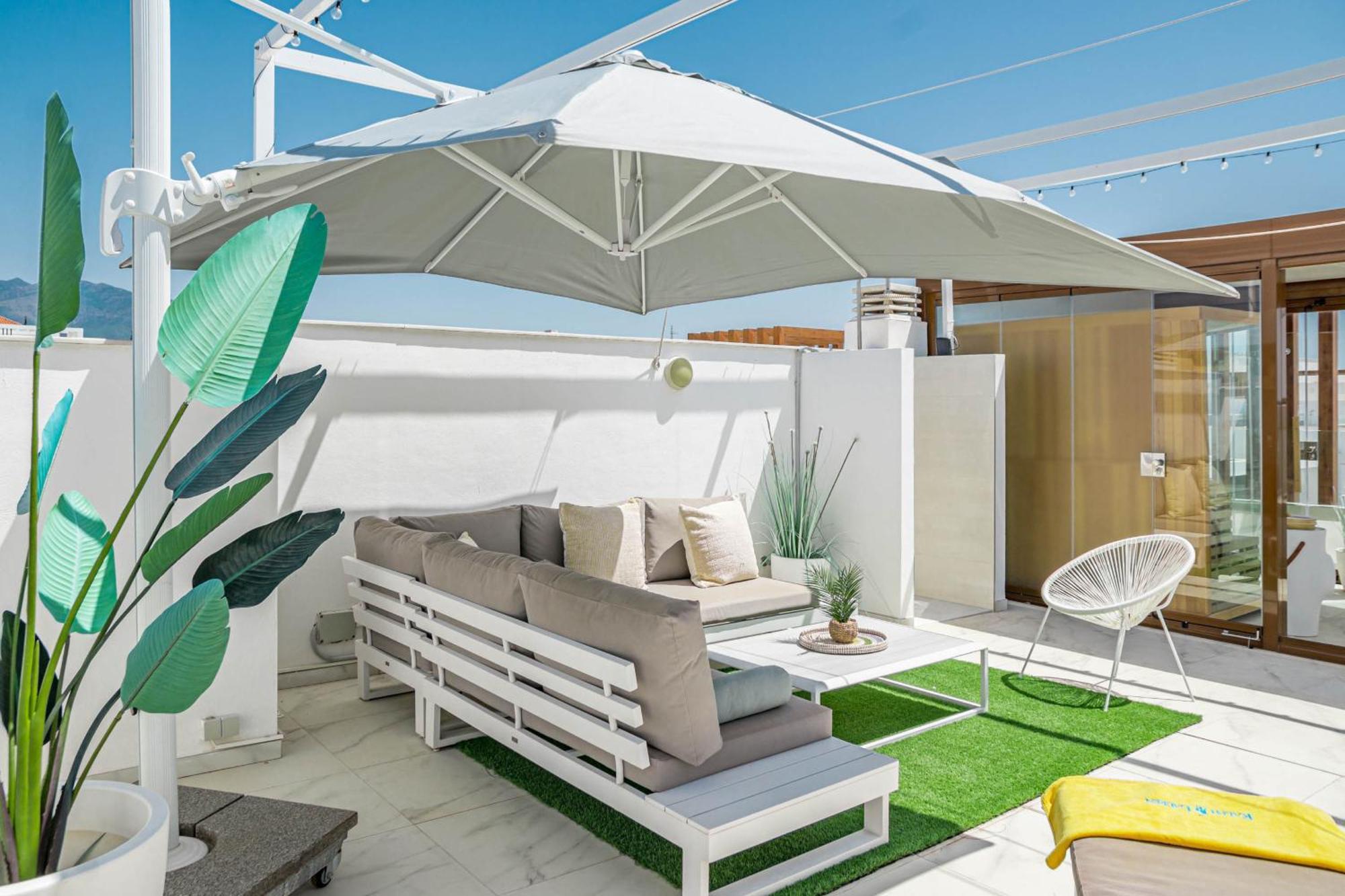 Lms48- Roof Terrace, Jacuzzi & Sauna Apartment *