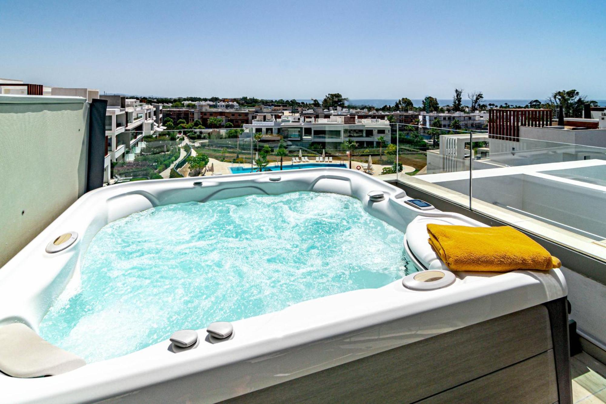 Lms48- Roof Terrace, Jacuzzi & Sauna *