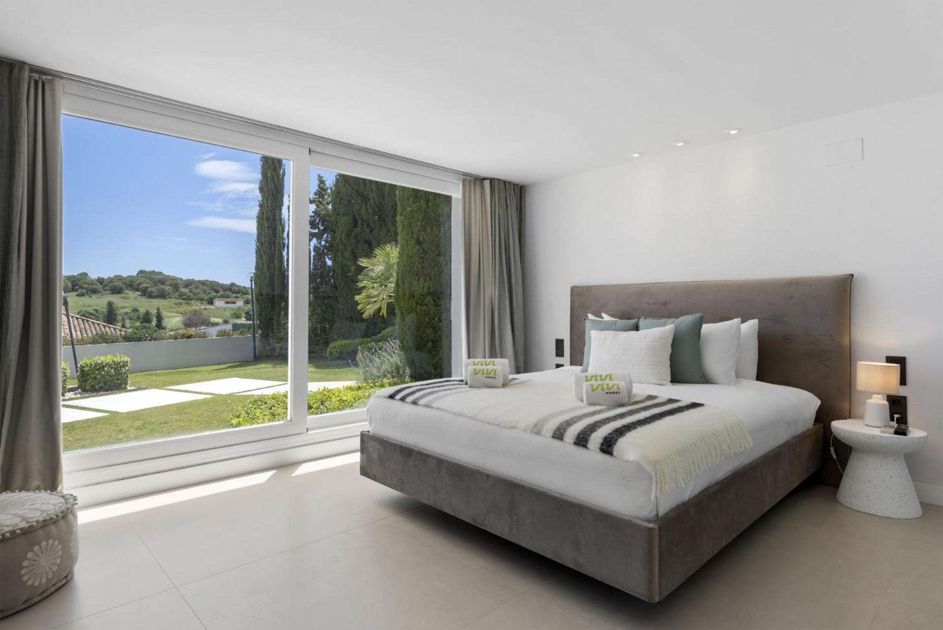 Villa Vivi Homes -villa Carat Pool, Cinema, Golf & Terrace *