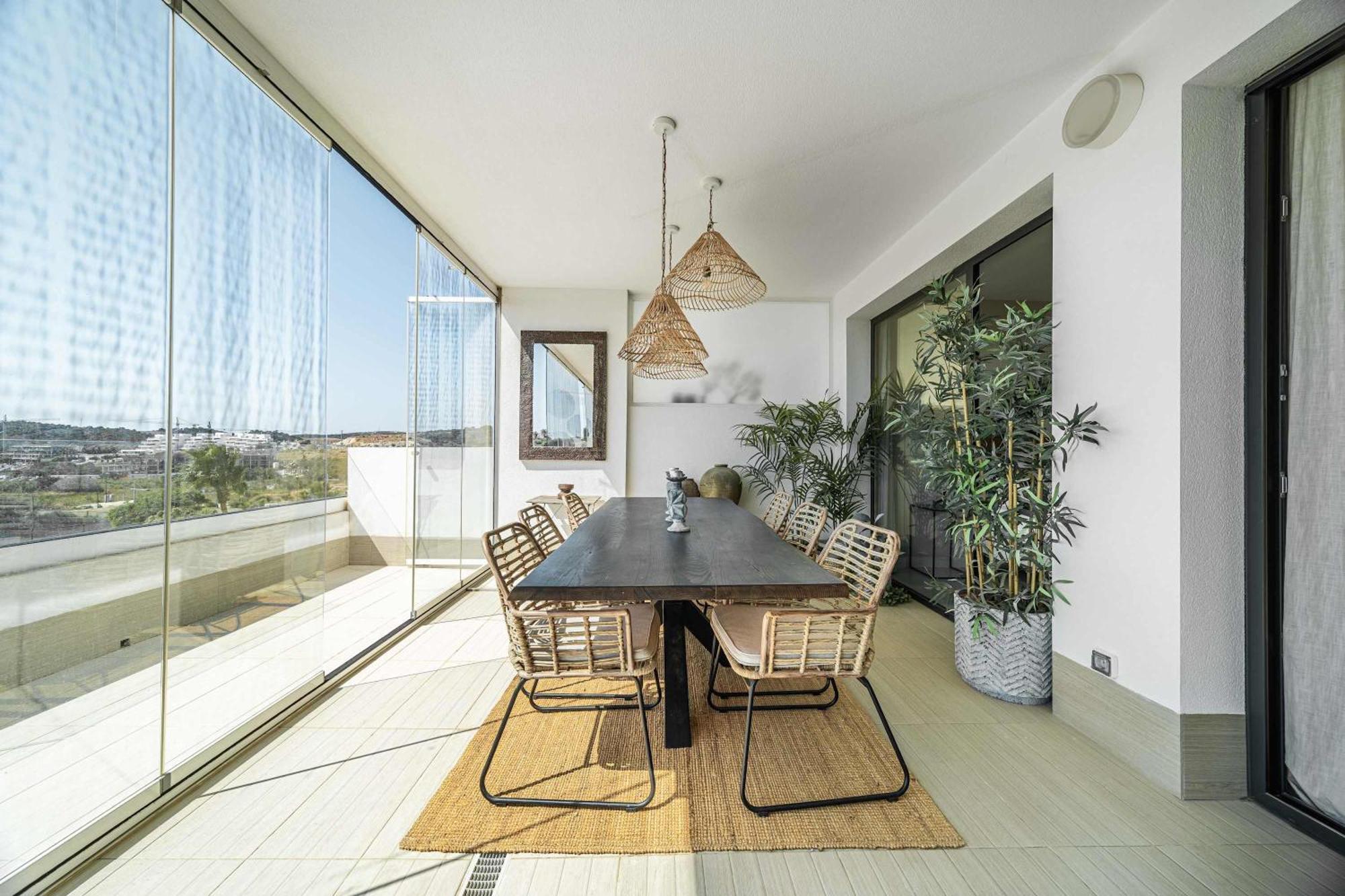 Olas Luxurious Retreat Apartment