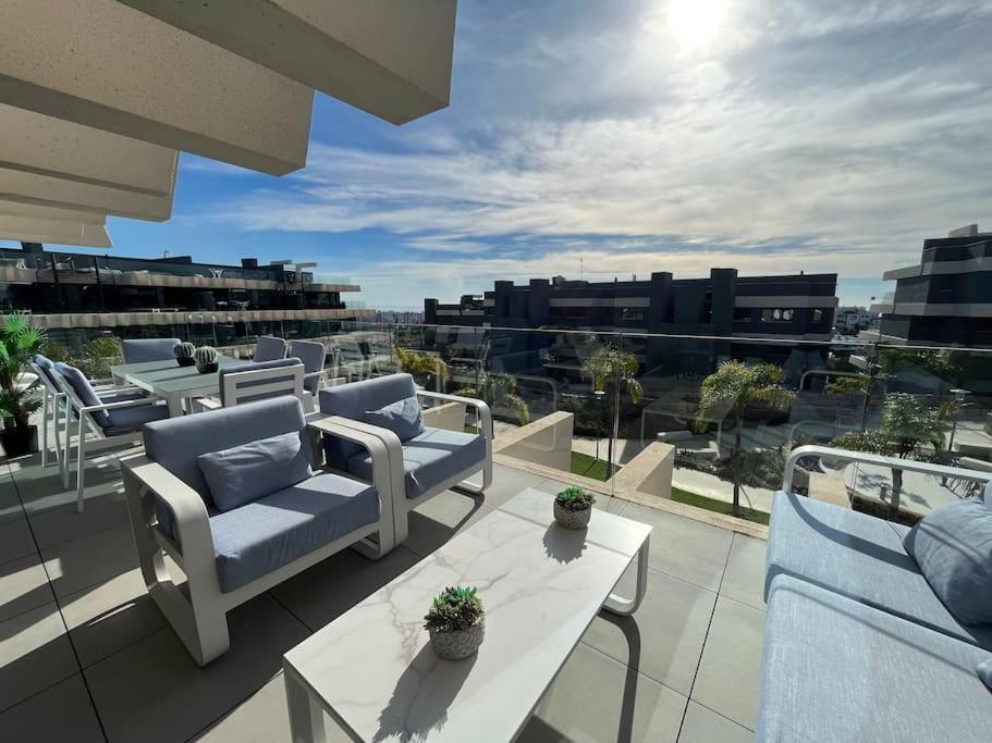 3 Bed With Sea Views * Estepona