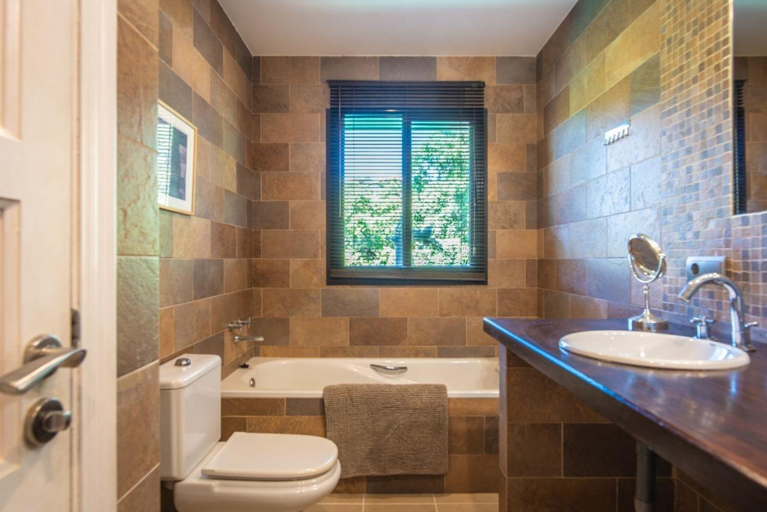 Luxury With Stunning Views In Villa