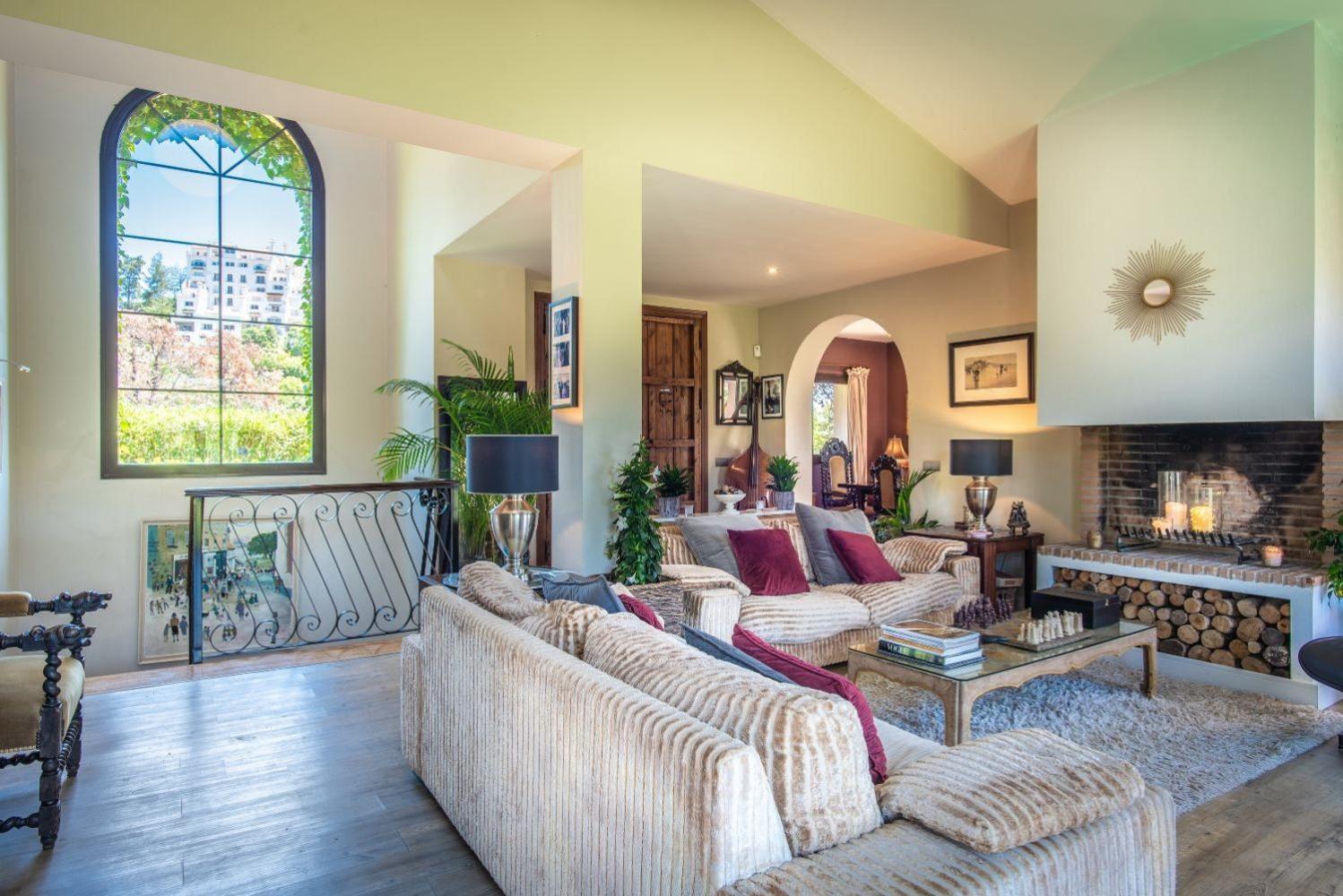 Villa Luxury With Stunning Views In