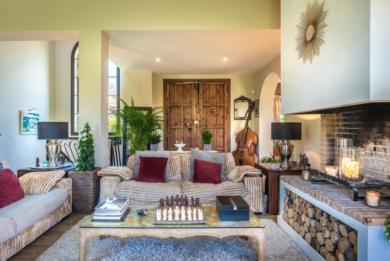 Luxury With Stunning Views In * Estepona
