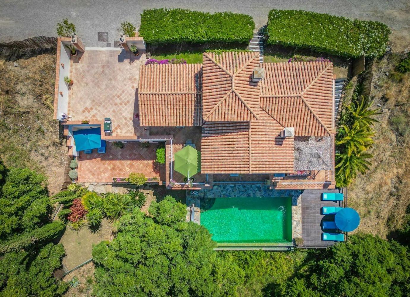 Villa Luxury With Stunning Views In Estepona