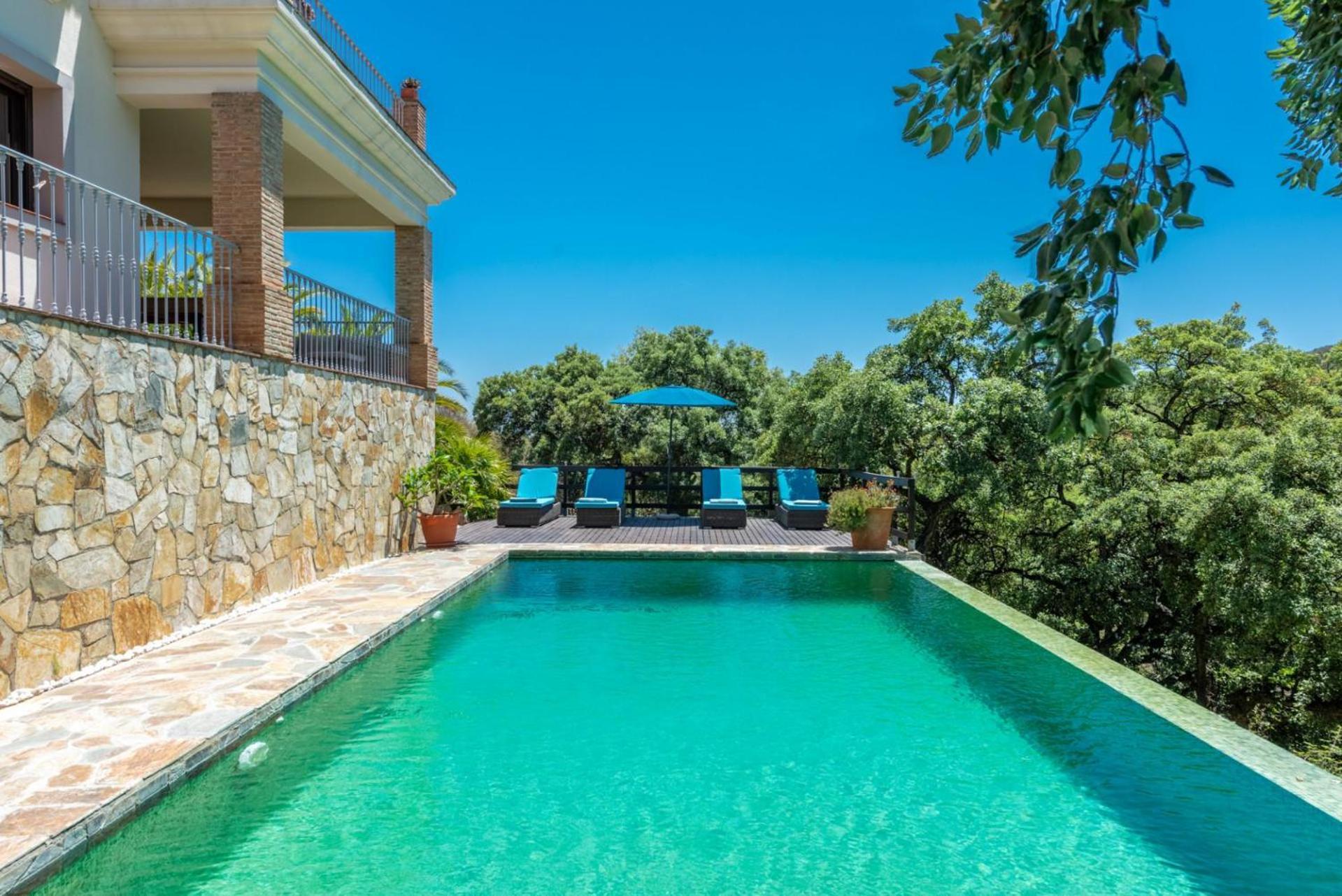 Luxury With Stunning Views In * Estepona