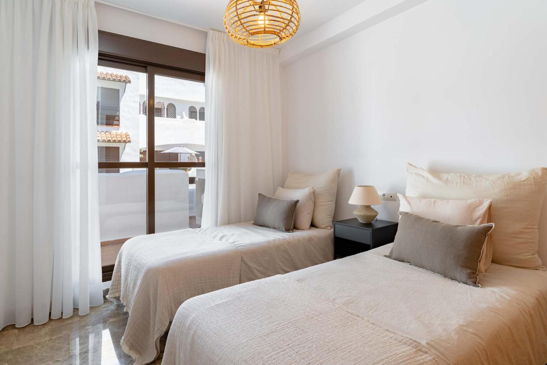 Holiday home Met Groot Terras In Estepona