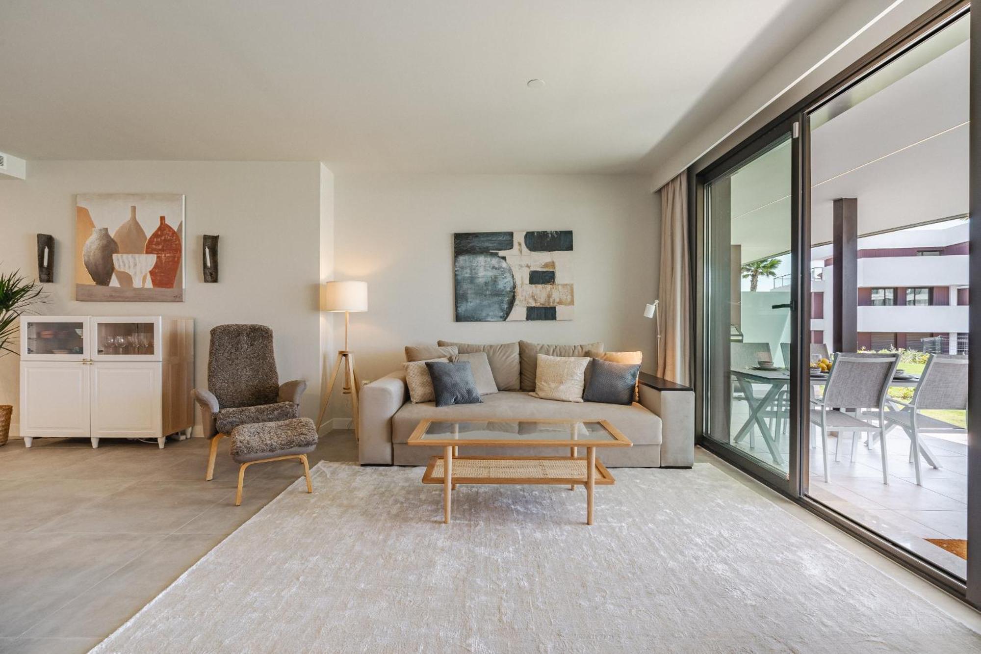 12 La Sabina Pool View Apartment
