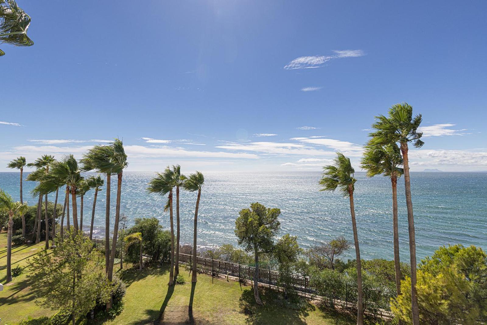 Apartment Dalia - Gerenoveerd Direct Aan Zee Estepona