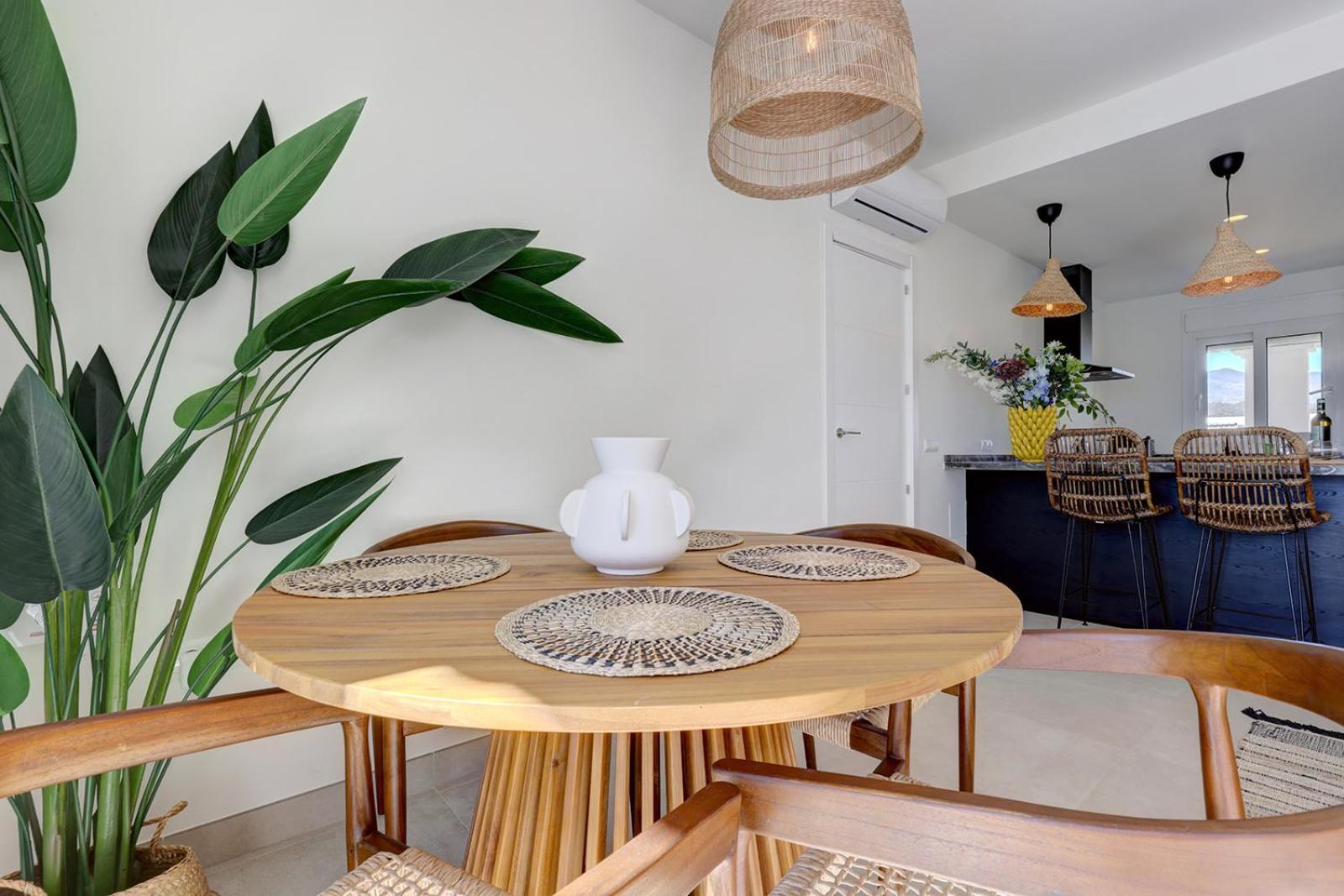 Dalia - Gerenoveerd Direct Aan Zee Estepona