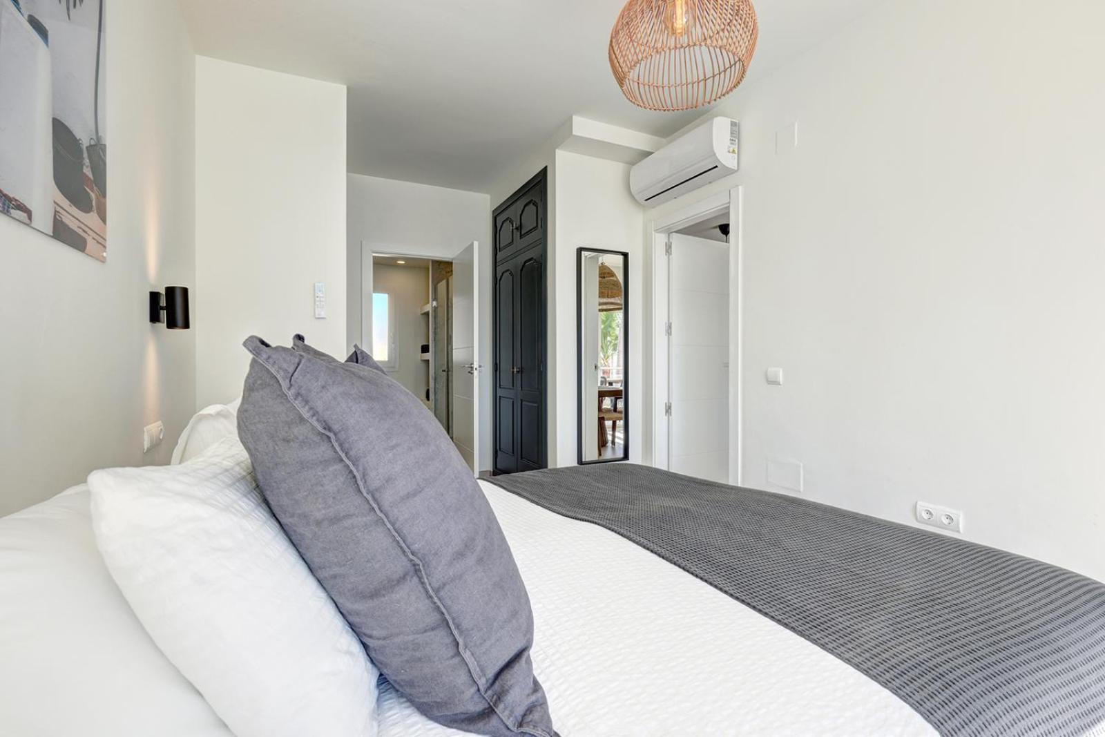 Dalia - Gerenoveerd Direct Aan Zee * Estepona