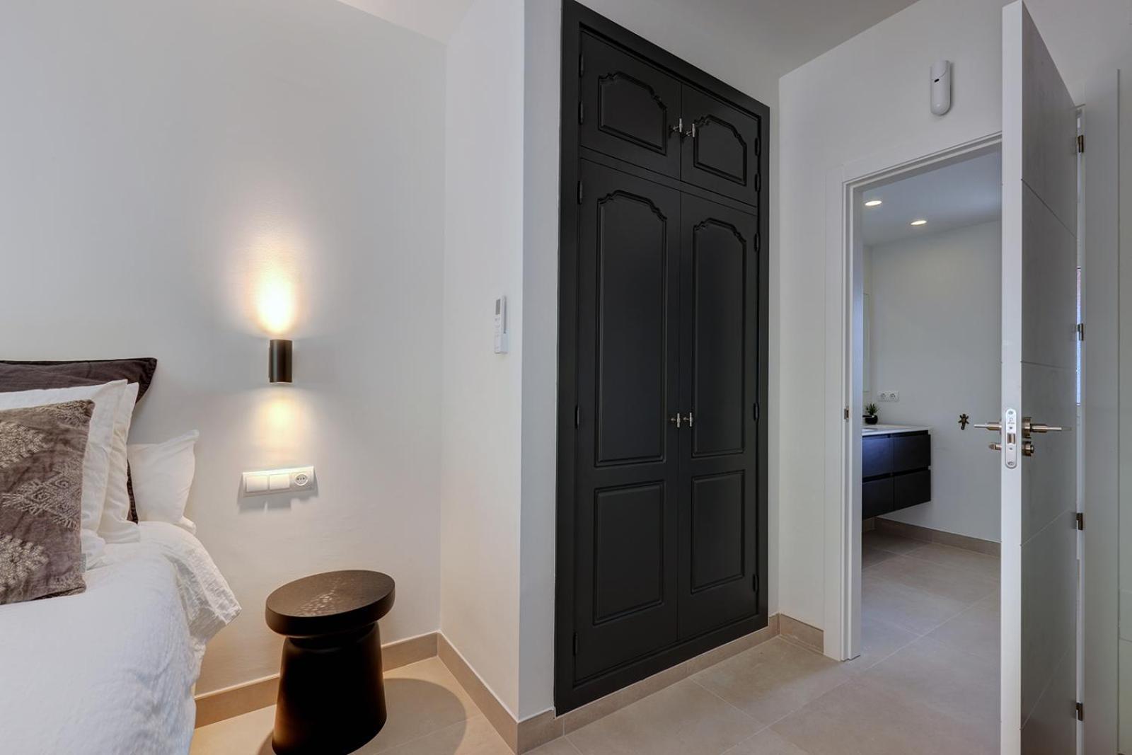 Dalia - Gerenoveerd Direct Aan Zee Estepona