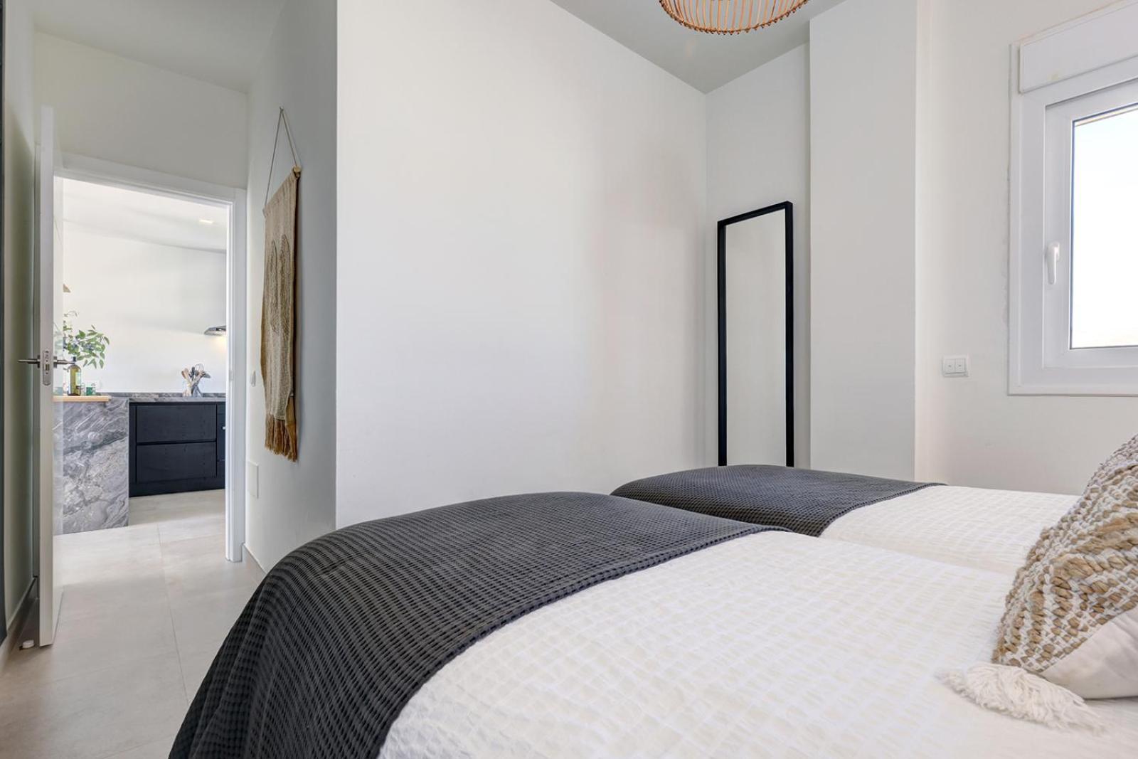 Apartment Dalia - Gerenoveerd Direct Aan Zee *