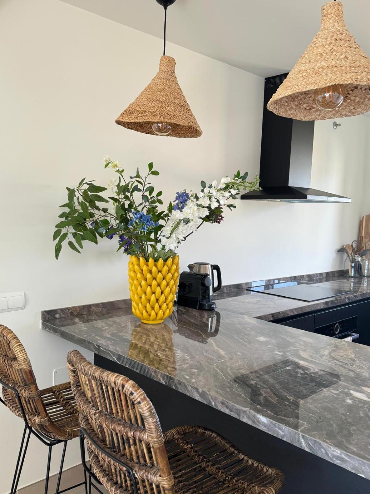 Dalia - Gerenoveerd Direct Aan Zee Estepona