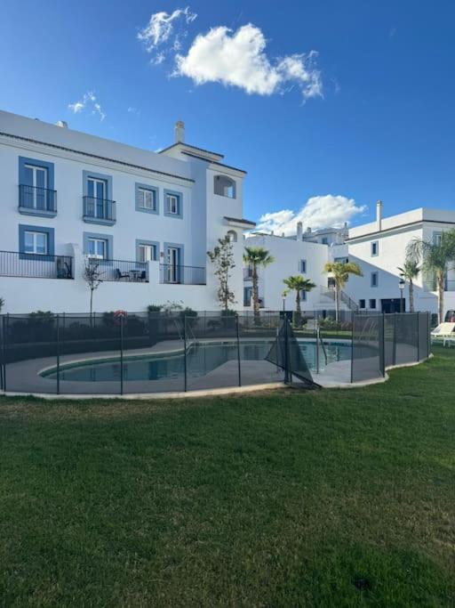 Apartment Lovely Two Bedroom With Panoramic Sea Views *