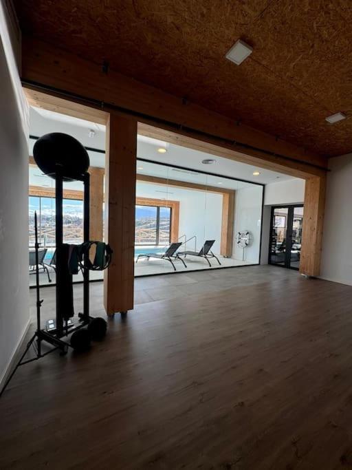 Lovely Two Bedroom With Panoramic Sea Views Estepona