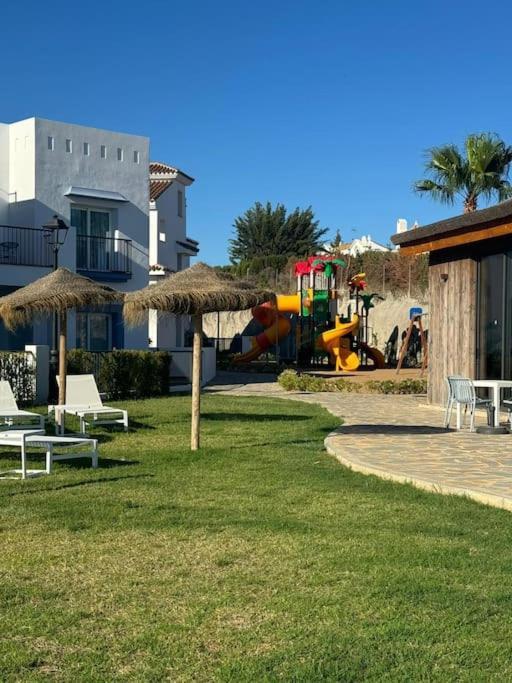Lovely Two Bedroom With Panoramic Sea Views Estepona