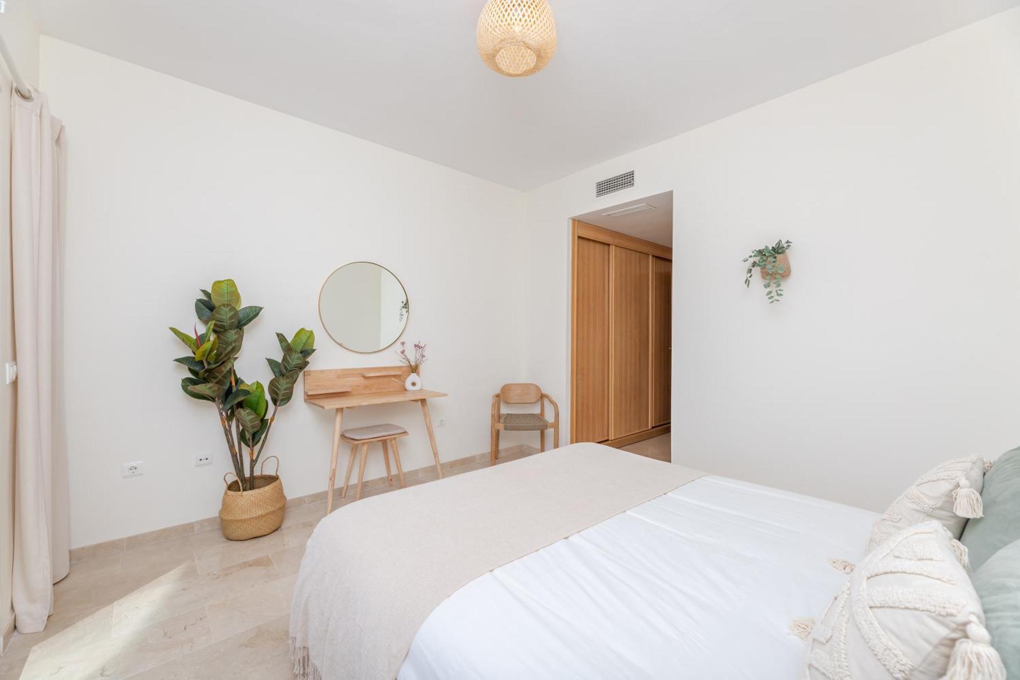 Ground Floor Met Jacuzzi Estepona