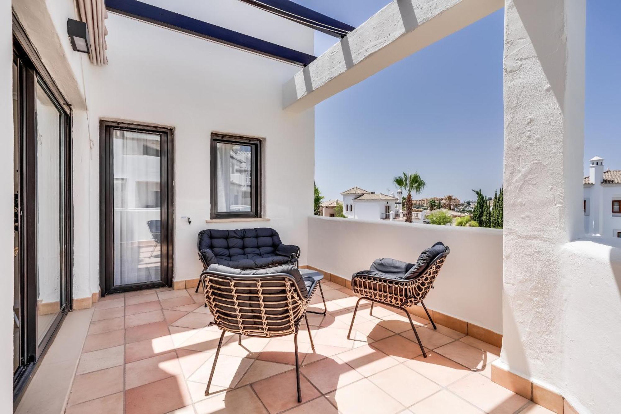Penthouse Sunset With Jacuzzi * Estepona
