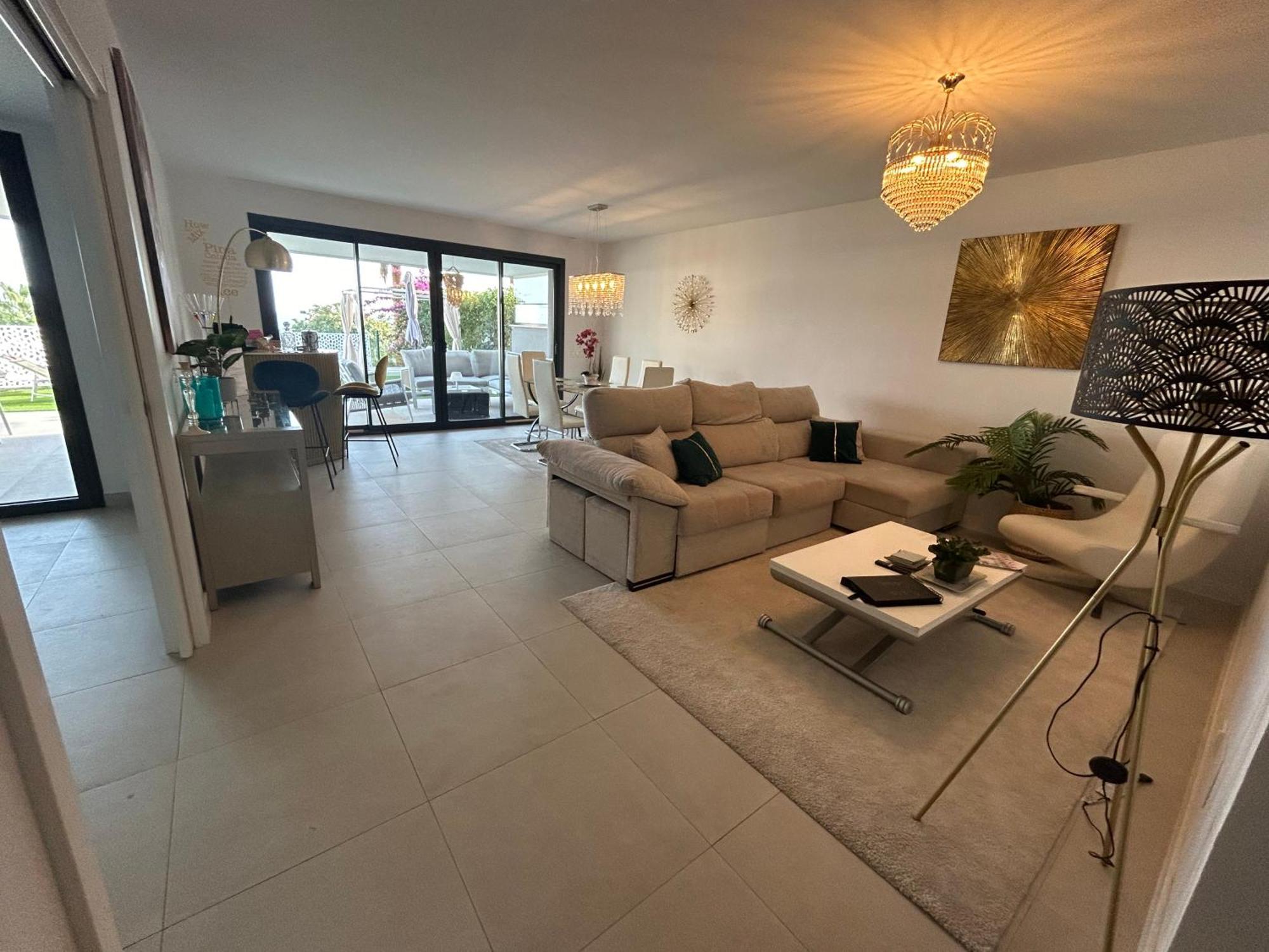Apartment Casa Casu: Beachfront With Sea Views And Dual Pools