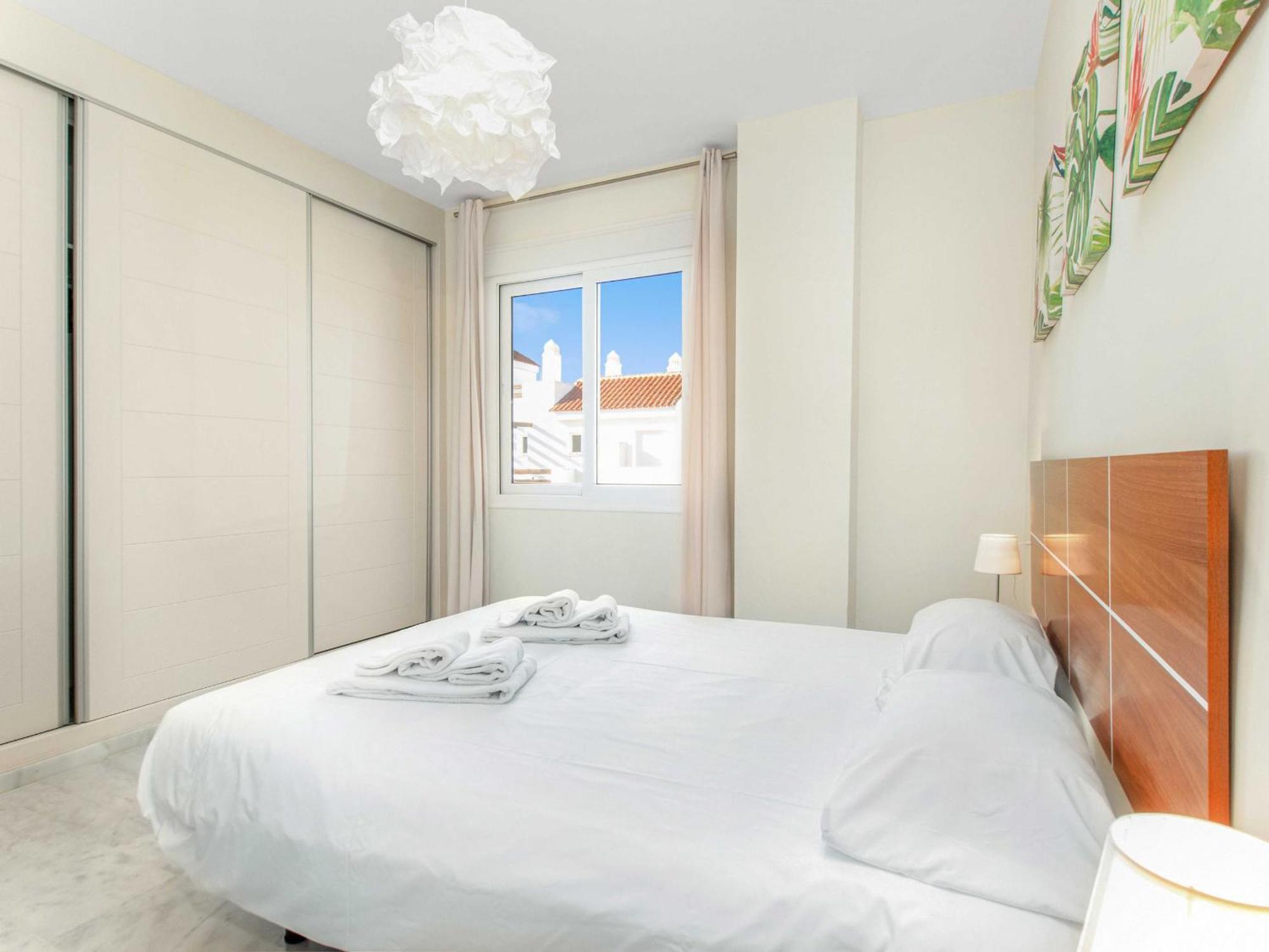 Appartement 2060-newly Furnished 2 Bedrooms With Golf Estepona