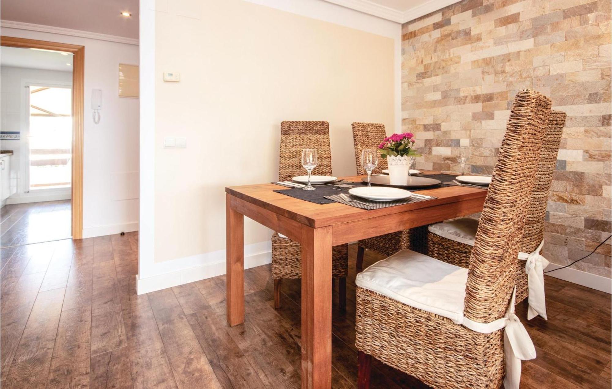 Cozy In With Swimming Pool Apartamento *