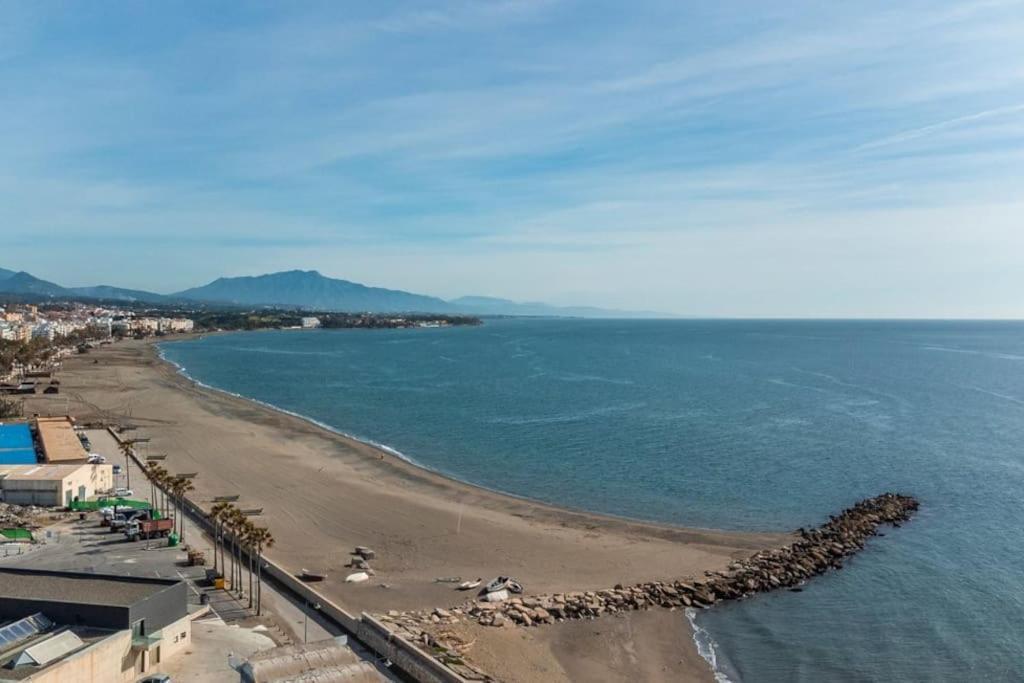 2 Bed Sea View Perfect Location * Estepona