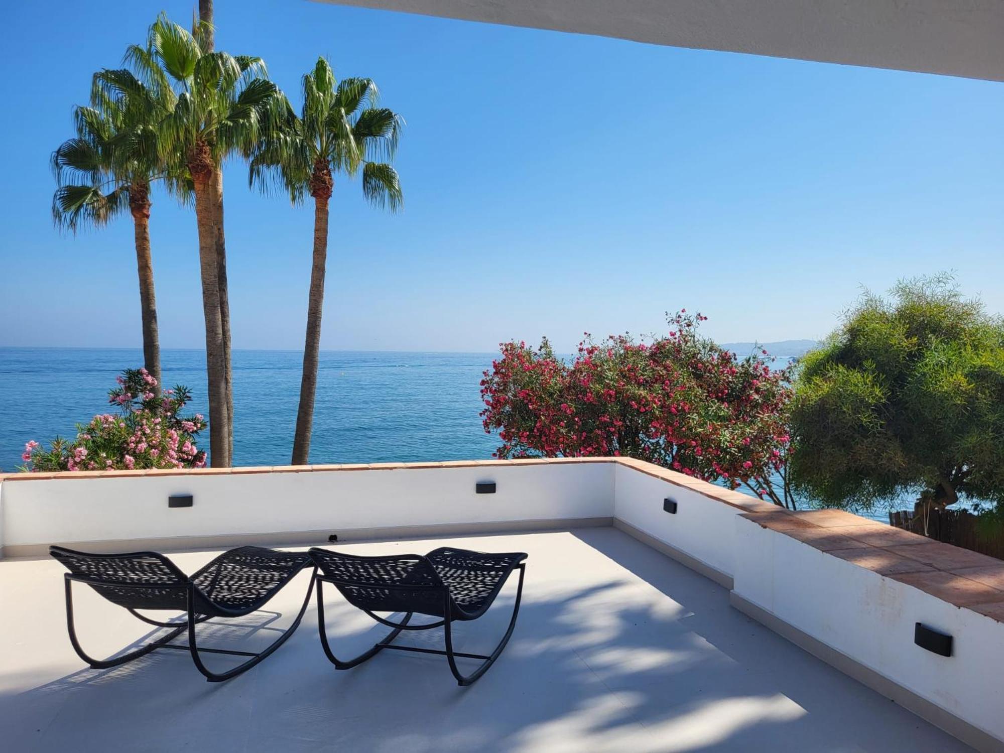 Beachfront Villa Estepona