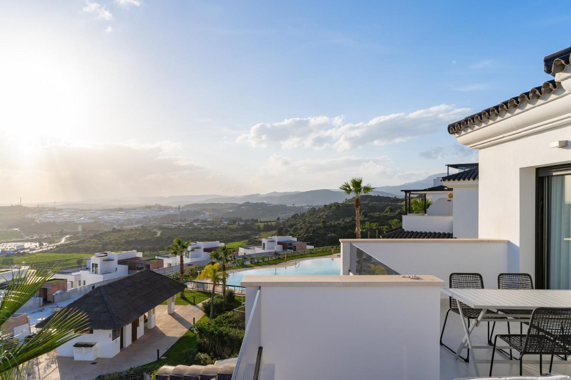 Luxury Penthouse With Ocean Views Apartment