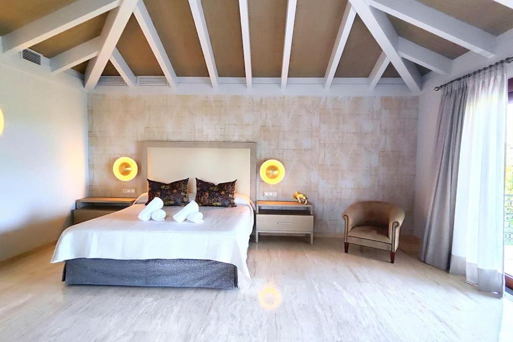 10 Bedroom Palace Huge Garden, Sea View! * Estepona