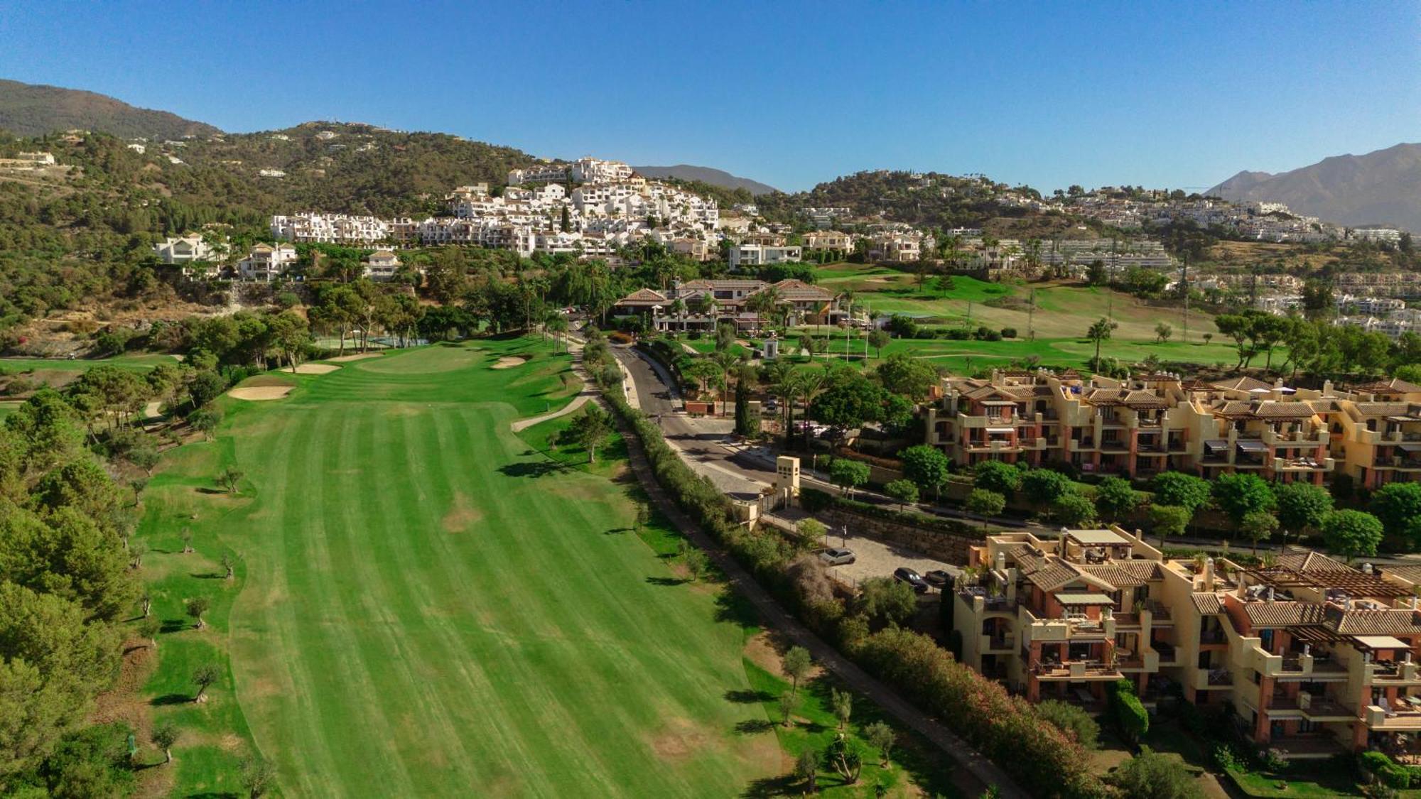 First-line Beach, Terrace And Pool With Incredible Sea Views, New Golden Mile Apartment