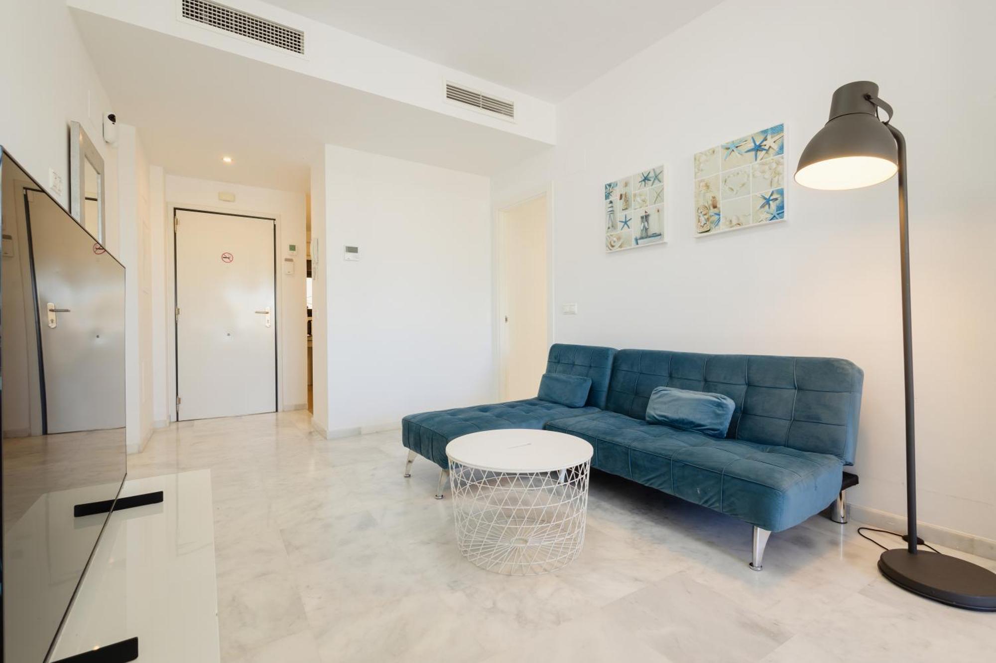 Apartment First-line Beach, Terrace And Pool With Incredible Sea Views, New Golden Mile