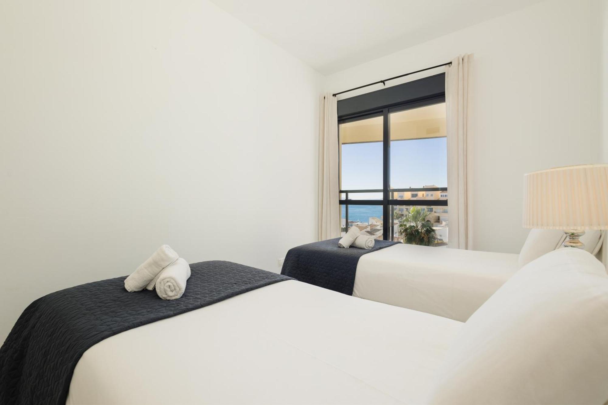 First-line Beach, Terrace And Pool With Incredible Sea Views, New Golden Mile Estepona