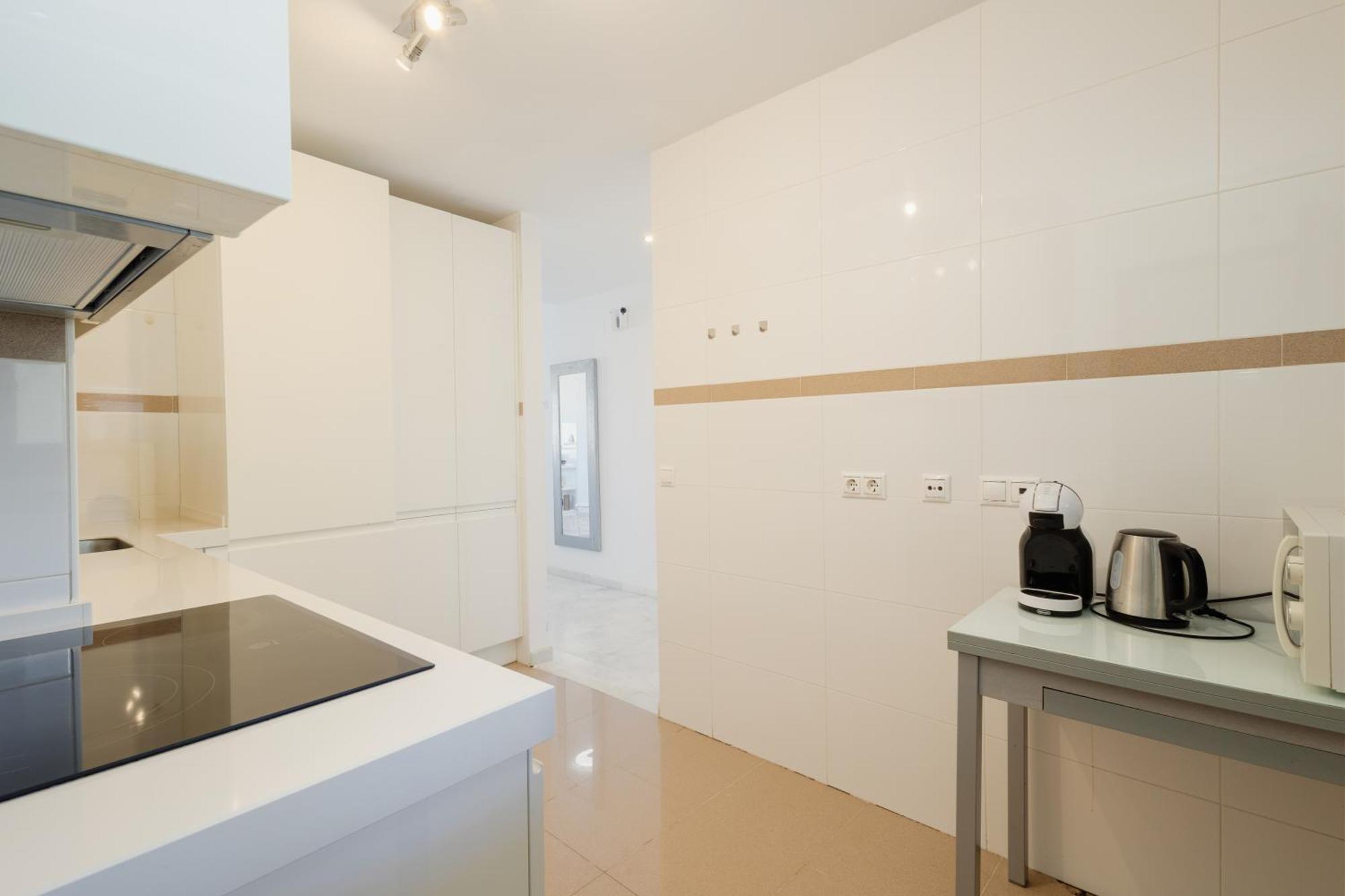 First-line Beach, Terrace And Pool With Incredible Sea Views, New Golden Mile * Estepona