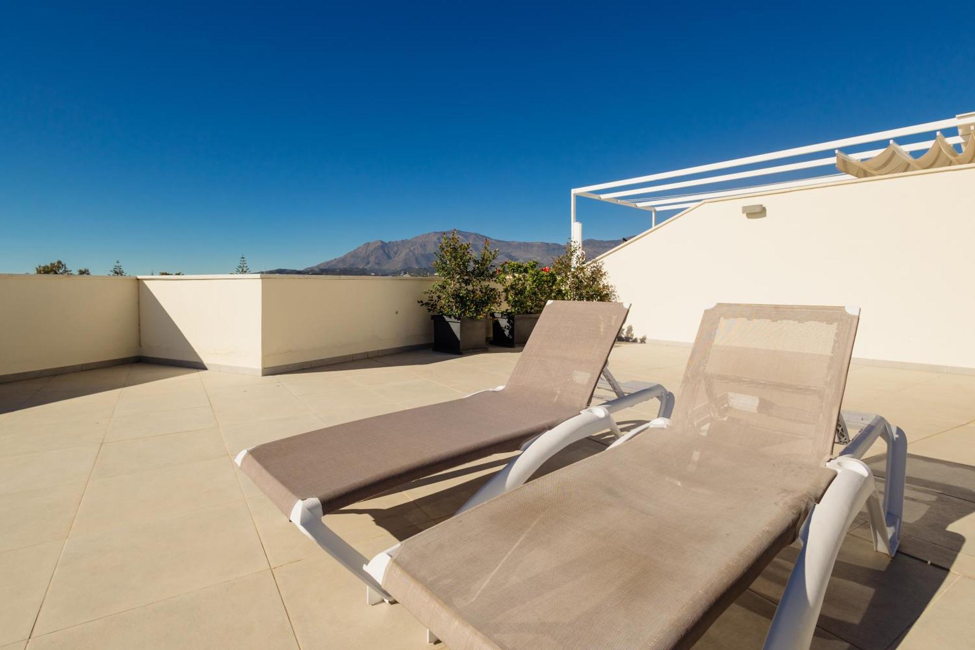 First-line Beach, Terrace And Pool With Incredible Sea Views, New Golden Mile Estepona