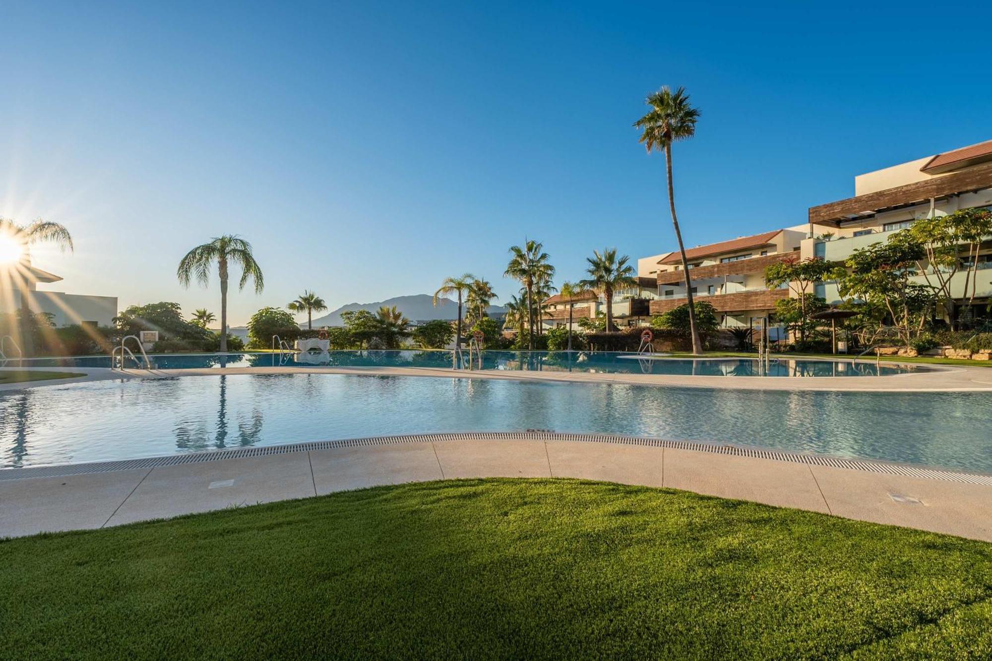 Luxury Escape - Flamingos Golf Retreat *