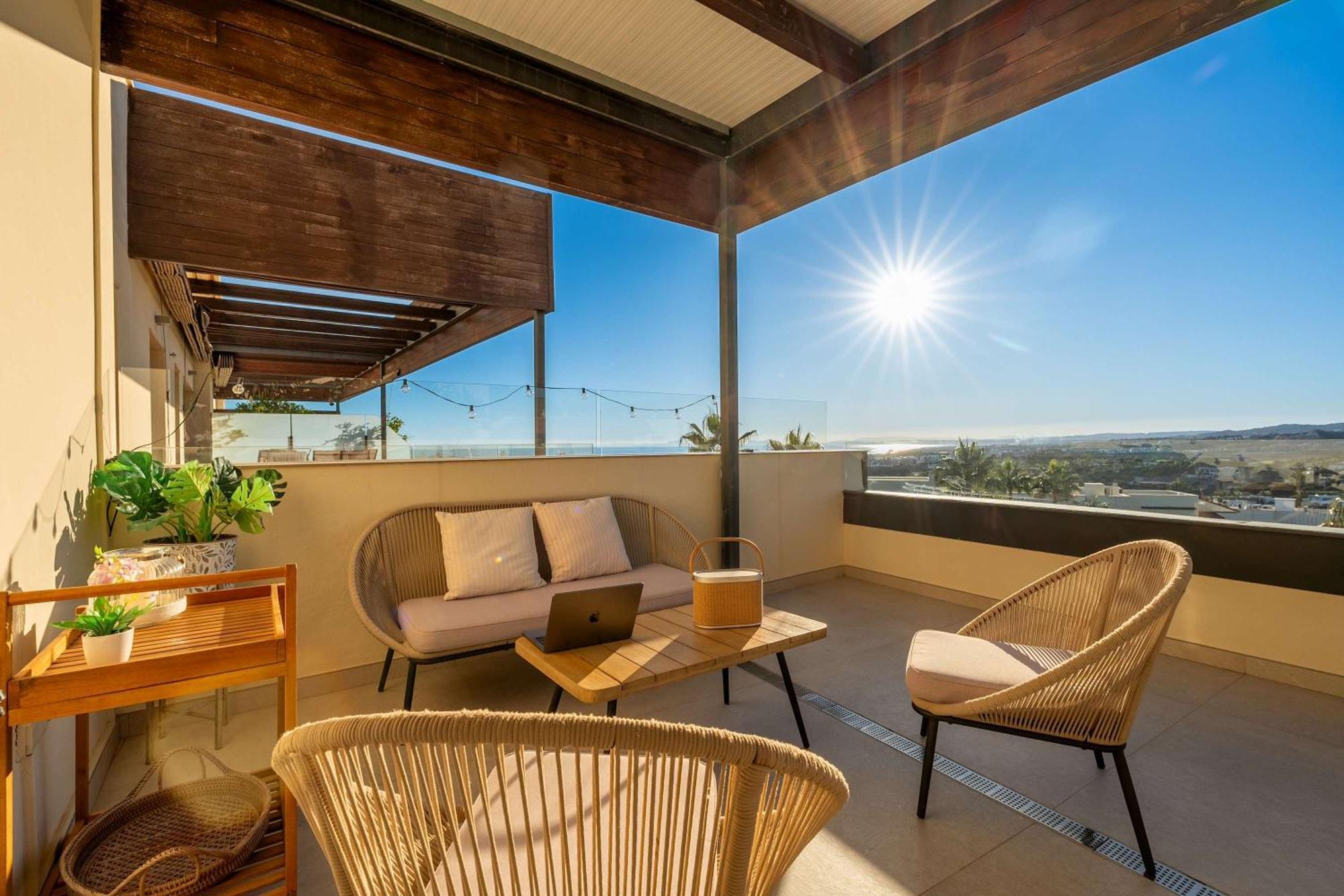 Apartment Luxury Escape - Flamingos Golf Retreat