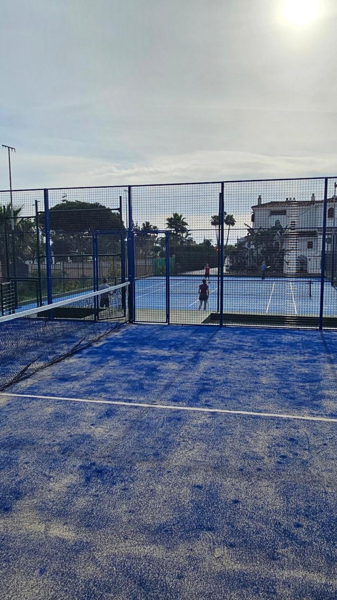 4 Bedroom Townhouse 200 Meters From The Beach! Estepona