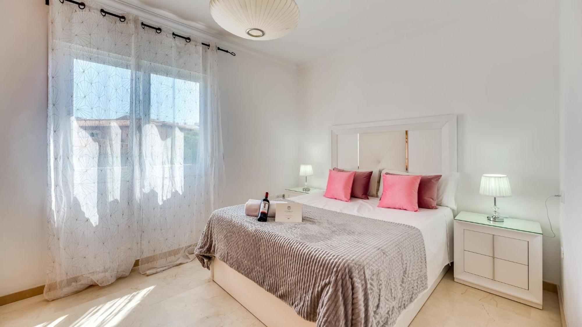 Chic Uurban Oasis In Apartment *