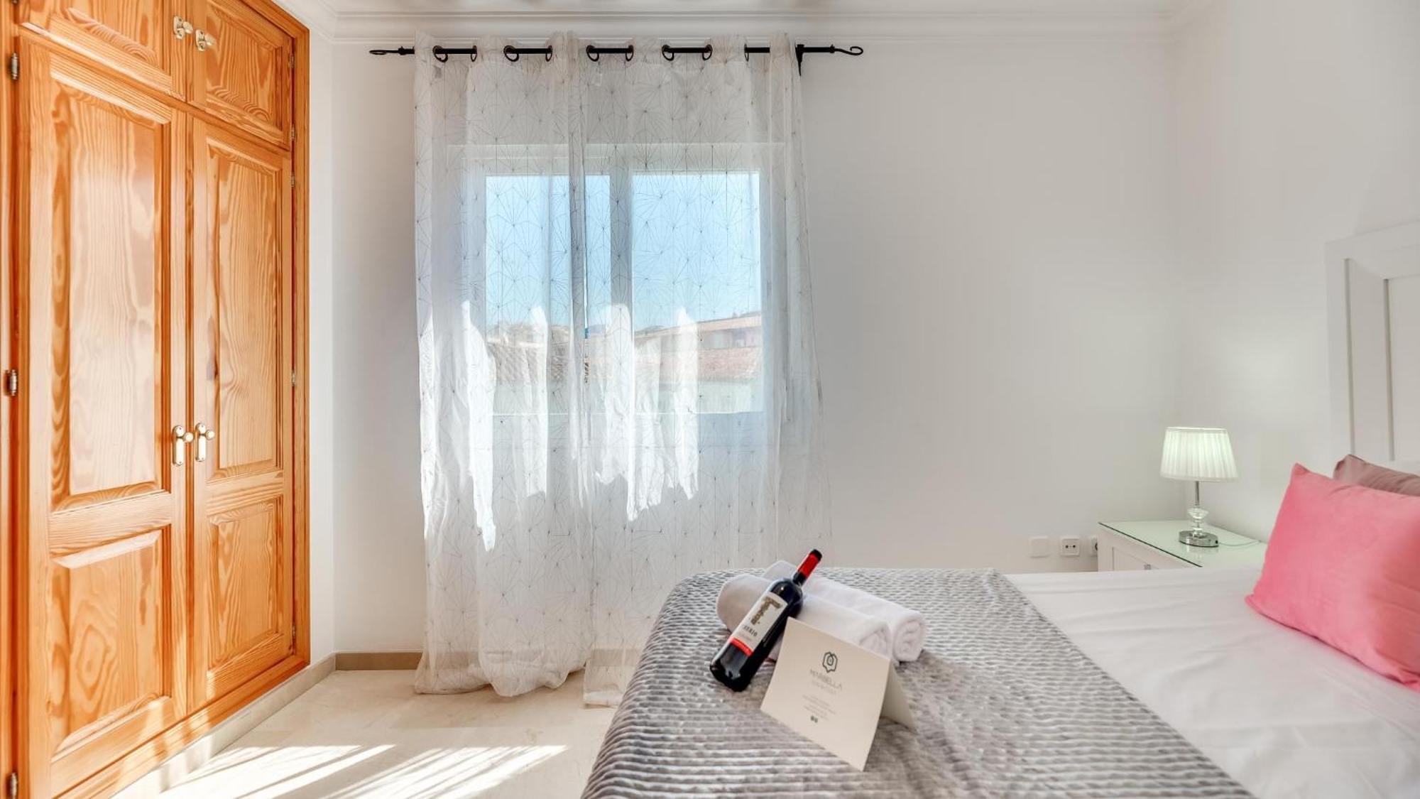 Chic Uurban Oasis In *