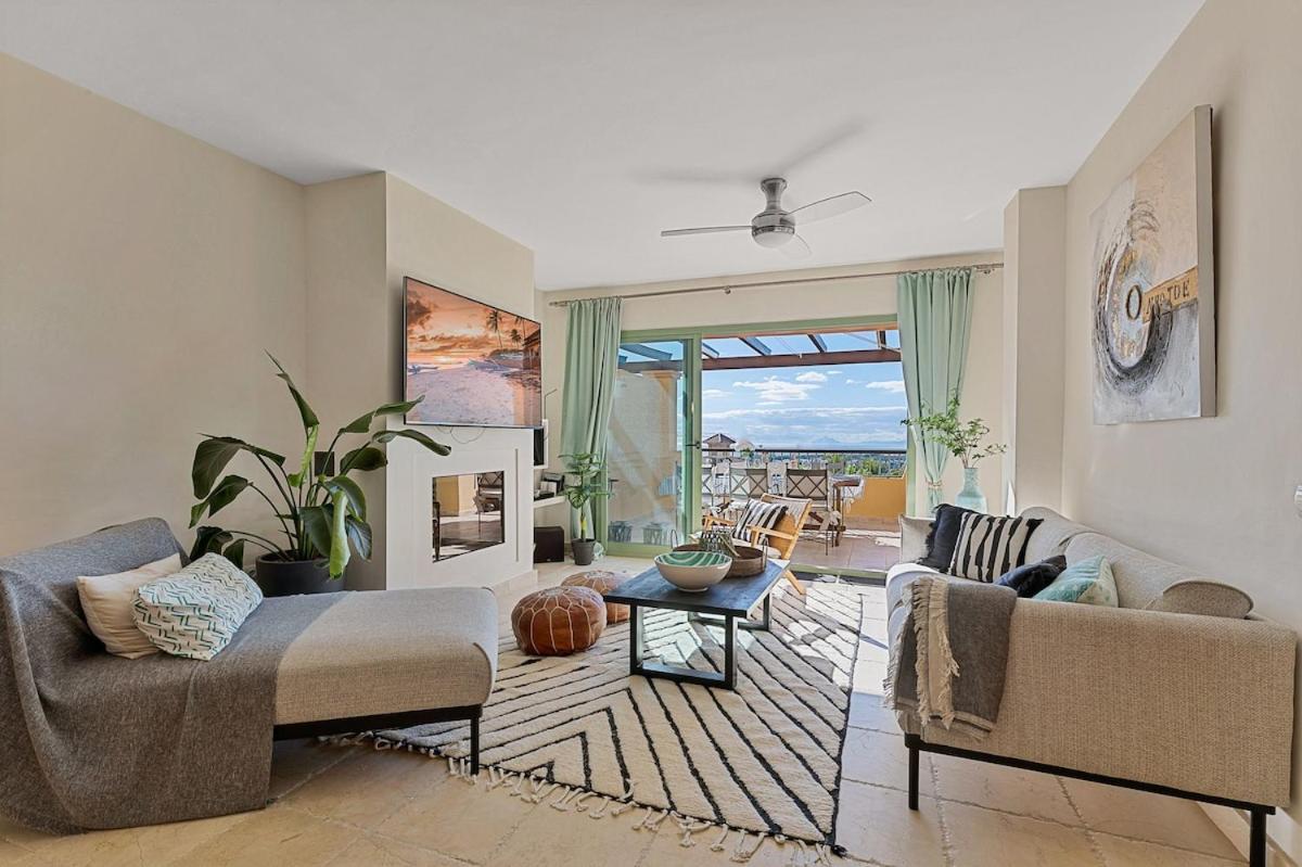 Apartment Stunning Sea View Penthouse *
