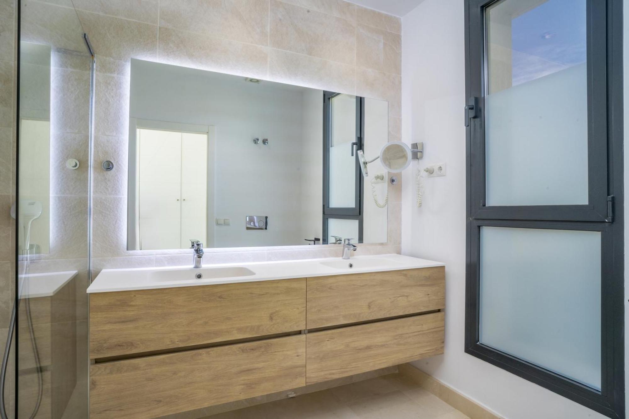 Theedgebythesea Fabulous Penthouse With Seaviews