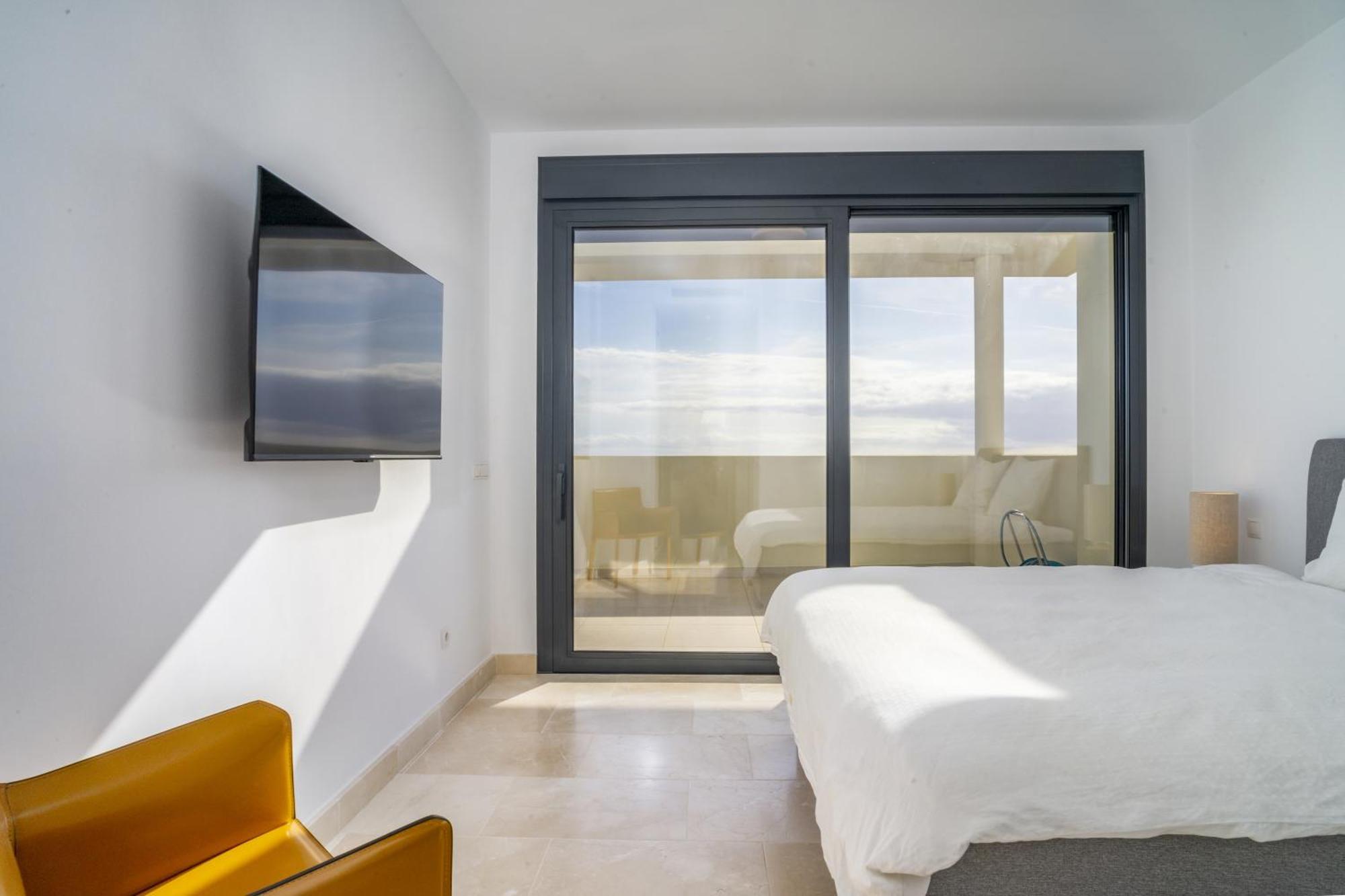 Theedgebythesea Fabulous Penthouse With Seaviews *