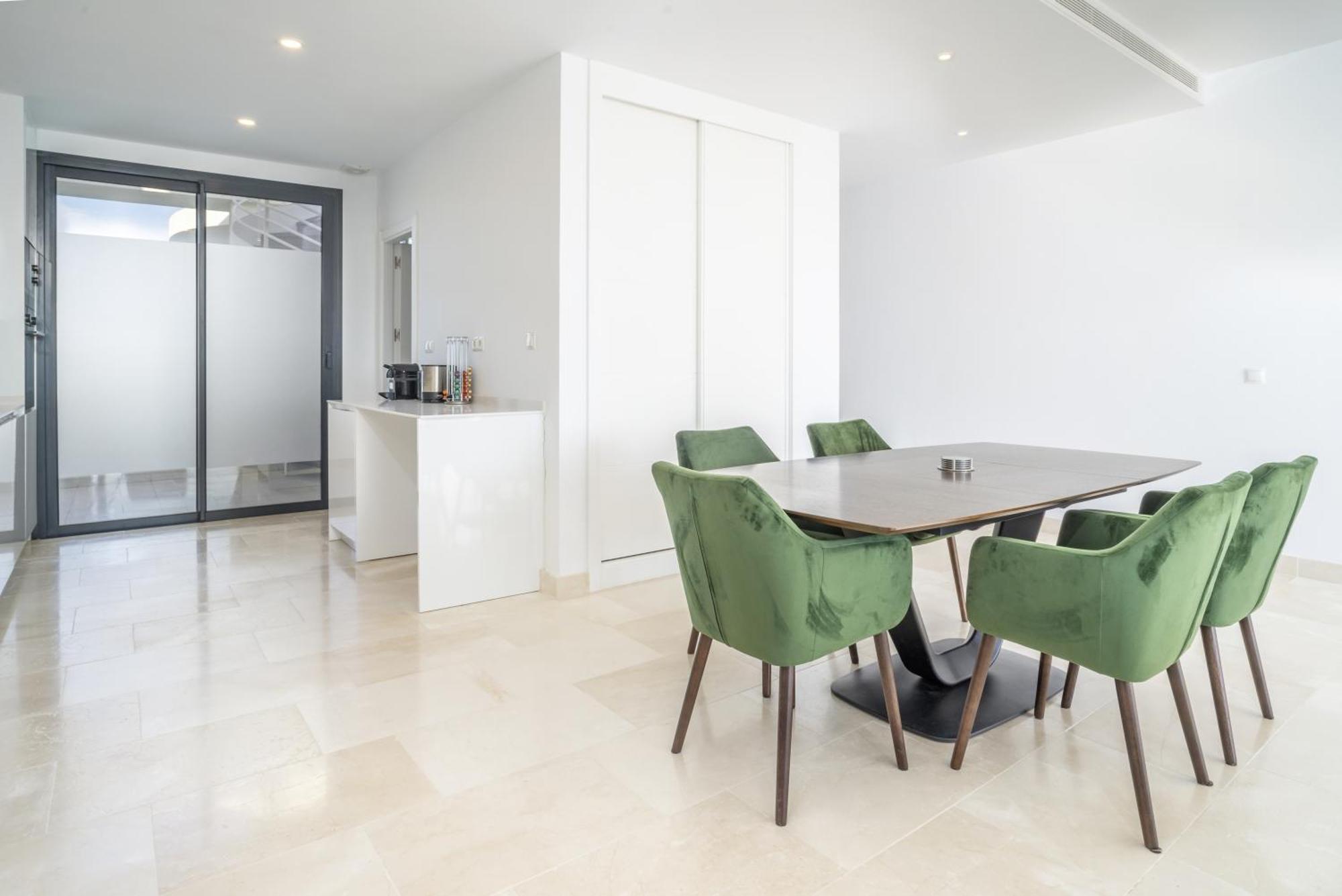 Theedgebythesea Fabulous Penthouse With Seaviews Estepona