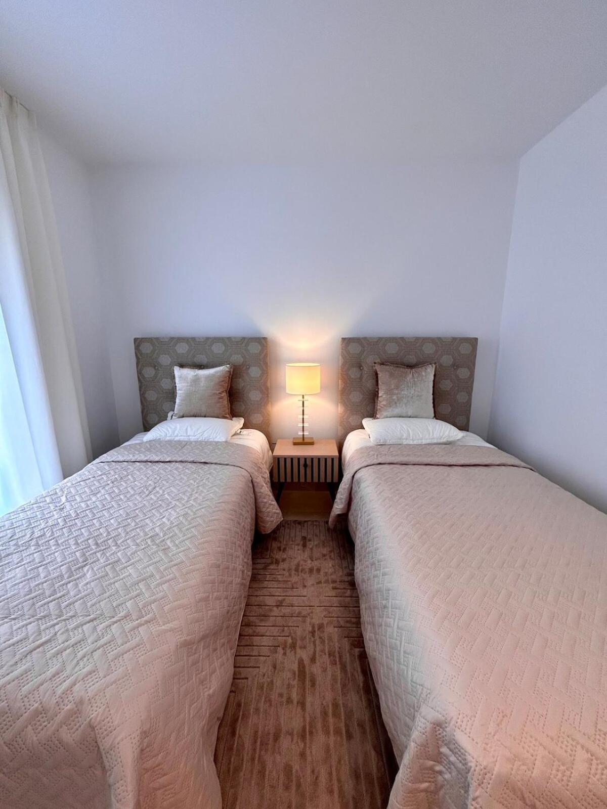 Stunning Sea View Penthouse Appartement *
