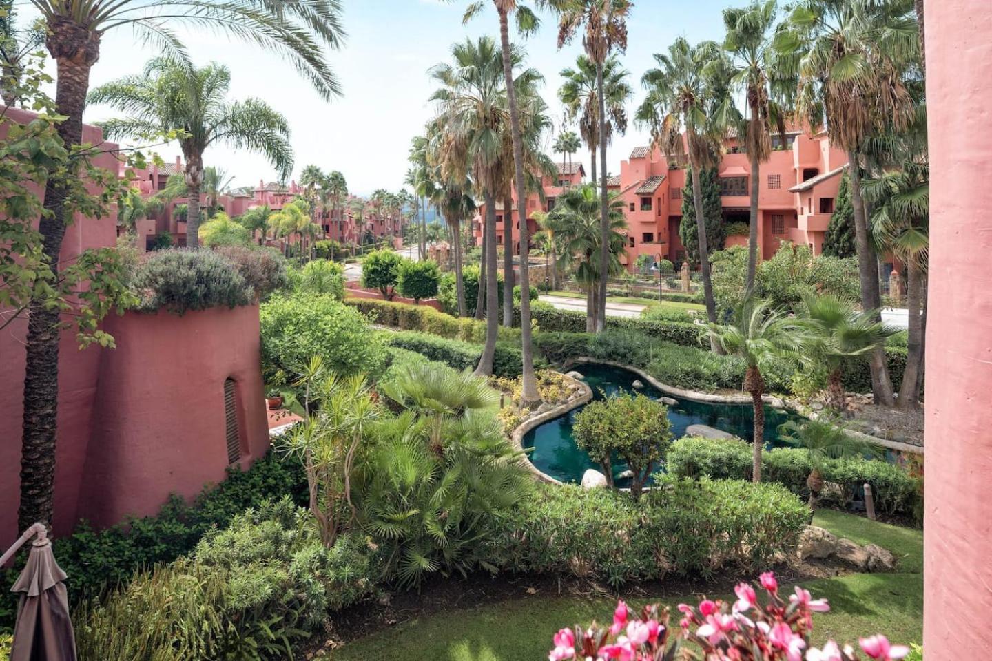 Apartamento Beachfront Penthouse, Pool Gym