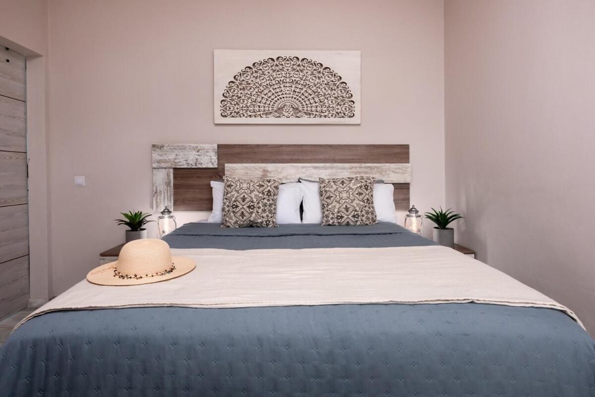 Stunning Beachfront Penthouse Apartment Estepona